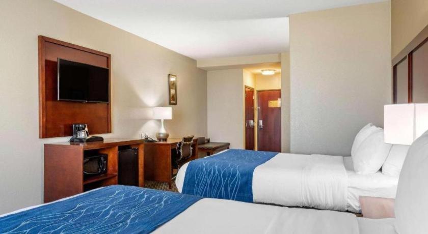 Comfort Inn & Suites Navasota Exterior foto